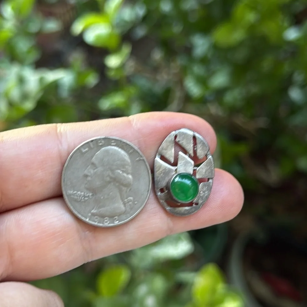 Vintage Silver and Jade Cufflinks - Picture 16 of 17